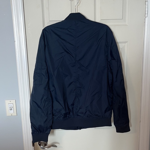 Navy Blue Bomber Jacket size Large *GREAT CONDITION* *Worn twice* - Picture 3 of 3